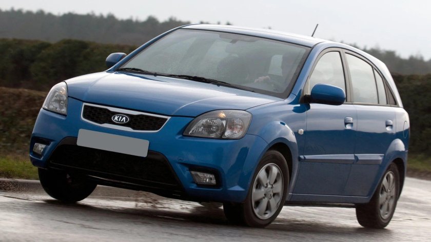 Kia Rio II хэтчбек 2009