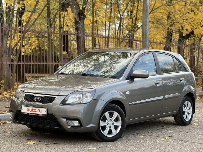 Киа Рио 2 хэтчбек