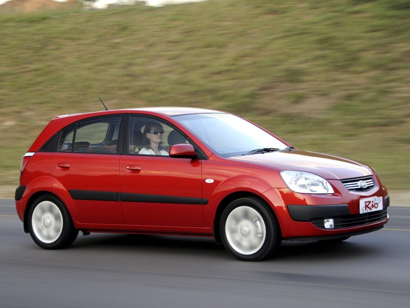 Kia Rio 2005 хэтчбек