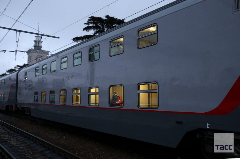 Поезд Таврия 28 Москва Симферополь