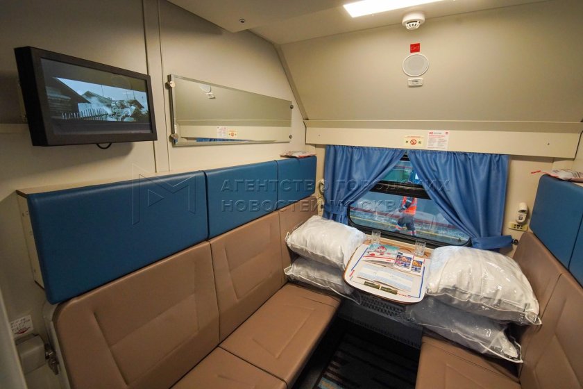 Фирменный поезд россия 001м владивосток москва