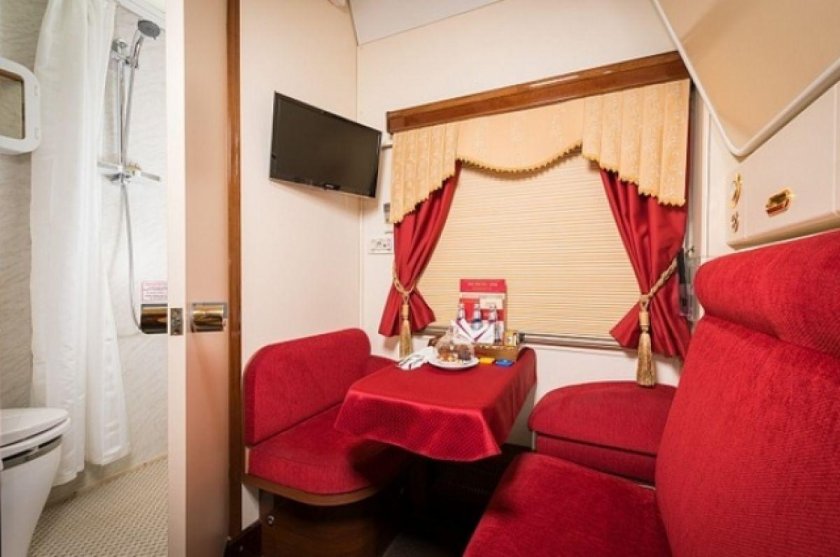 Вагон Люкс РЖД Таврия