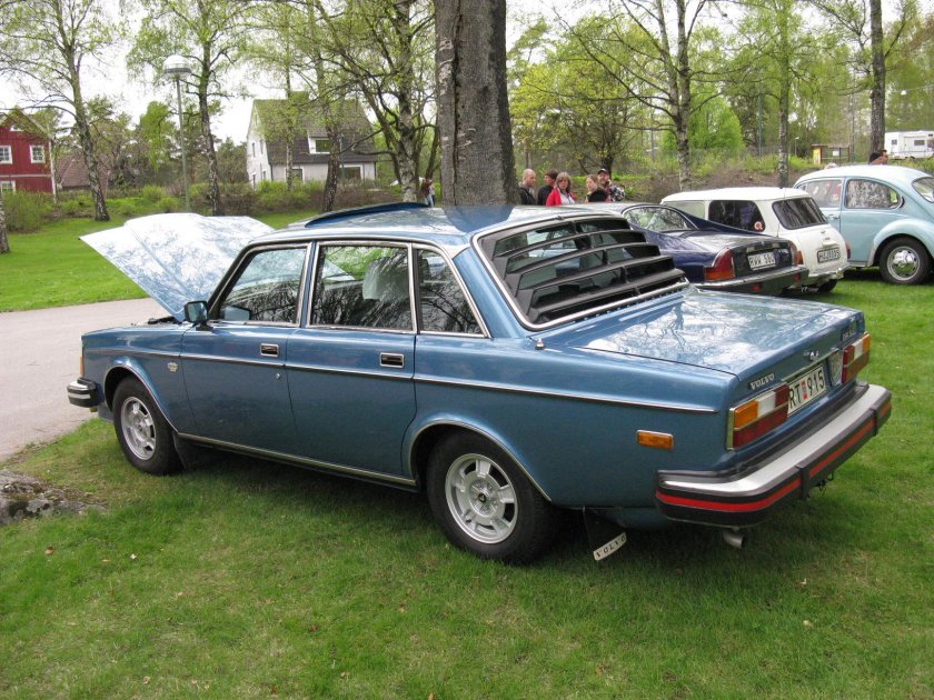 1975 Volvo 260