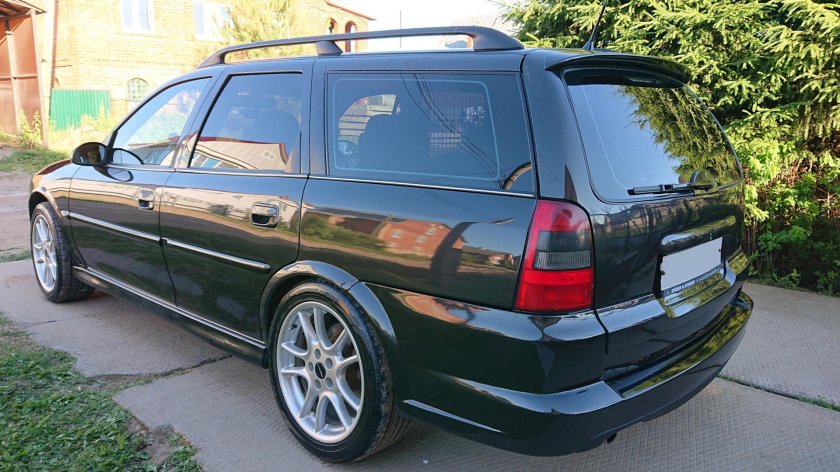 Опель Вектра Караван 1998