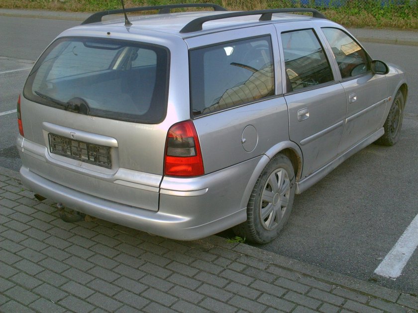 Vectra b универсал