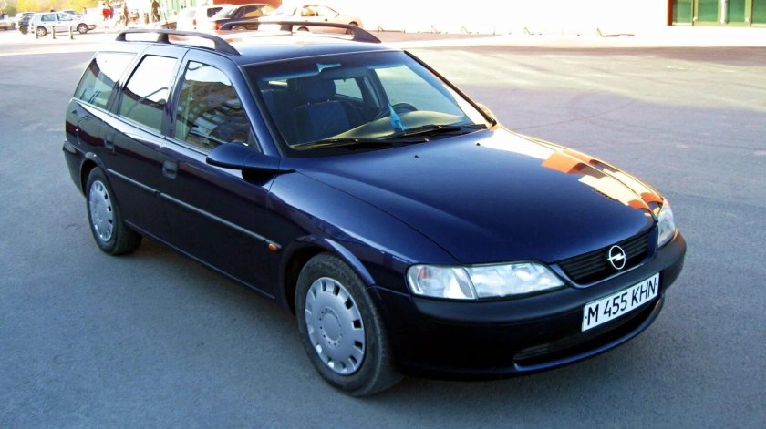 Opel Vectra, 1997 универсал