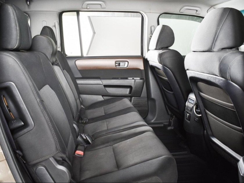 Хонда пилот 7-ми местный