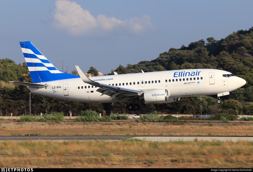 Самолёт Ellinair 737