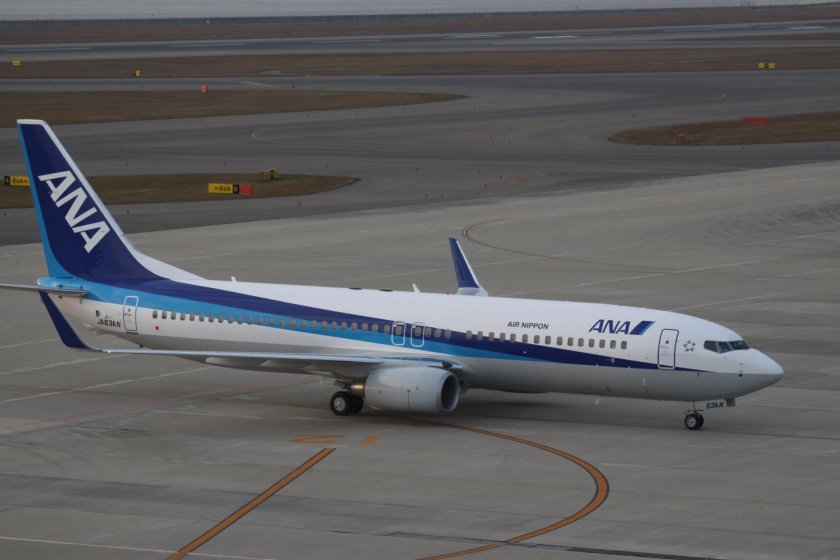 Боинг 737 ana