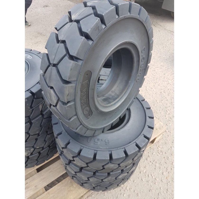 Цельнолитые колеса на погрузчик 6.50-10