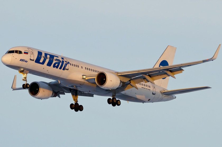 Самолет Боинг 757