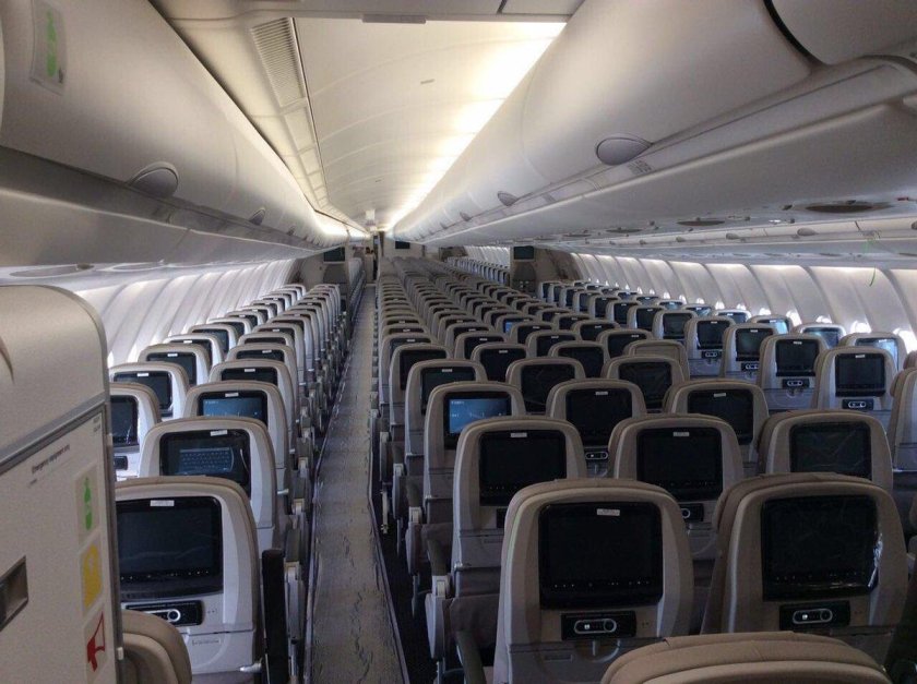 Airbus a330-200 салон