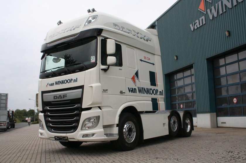 DAF XF 106