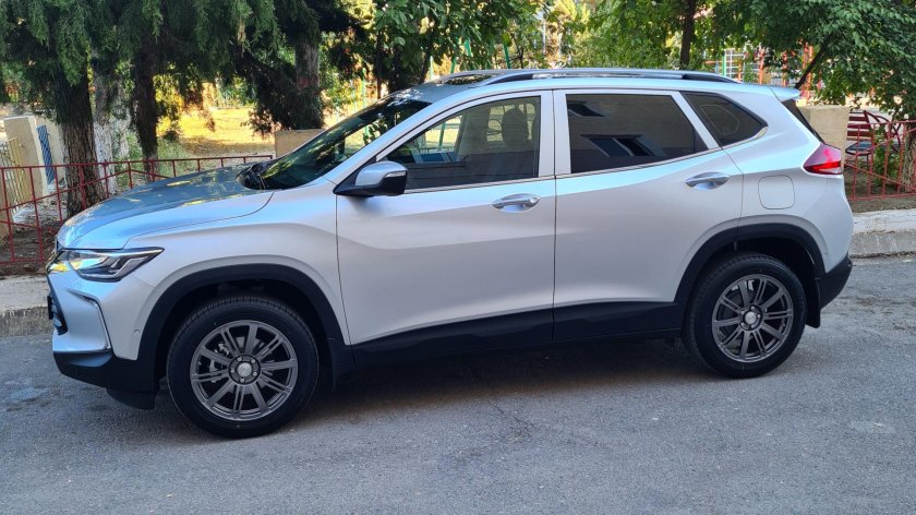 Шевроле трекер 2023