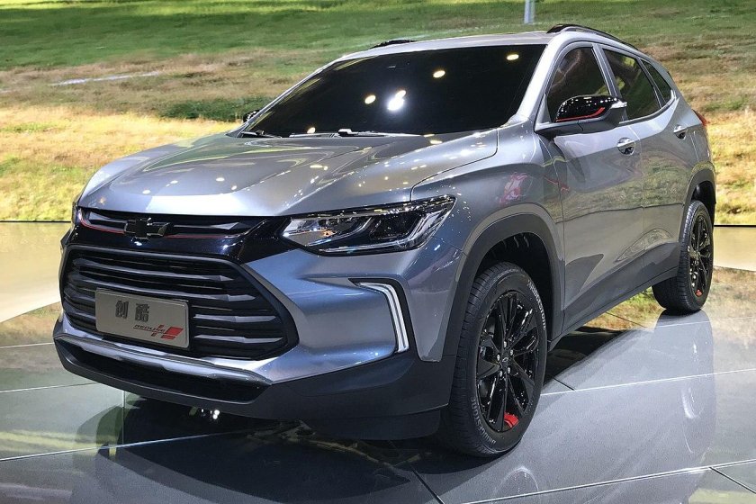 Chevrolet Tracker Red line 2021