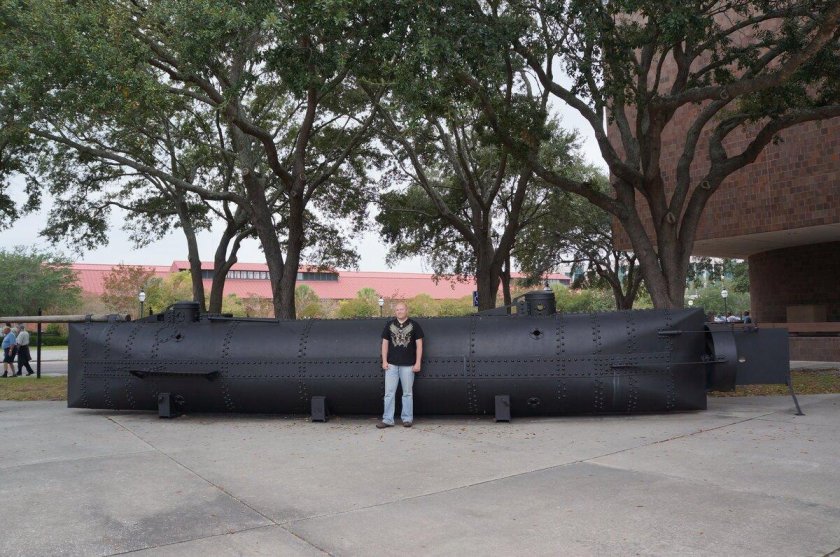 Hunley подводная лодка