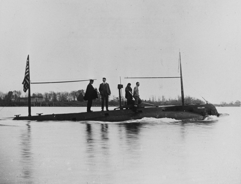 Подводная лодка USS Holland