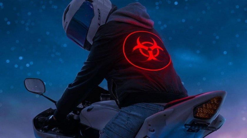 Мотоциклист арт