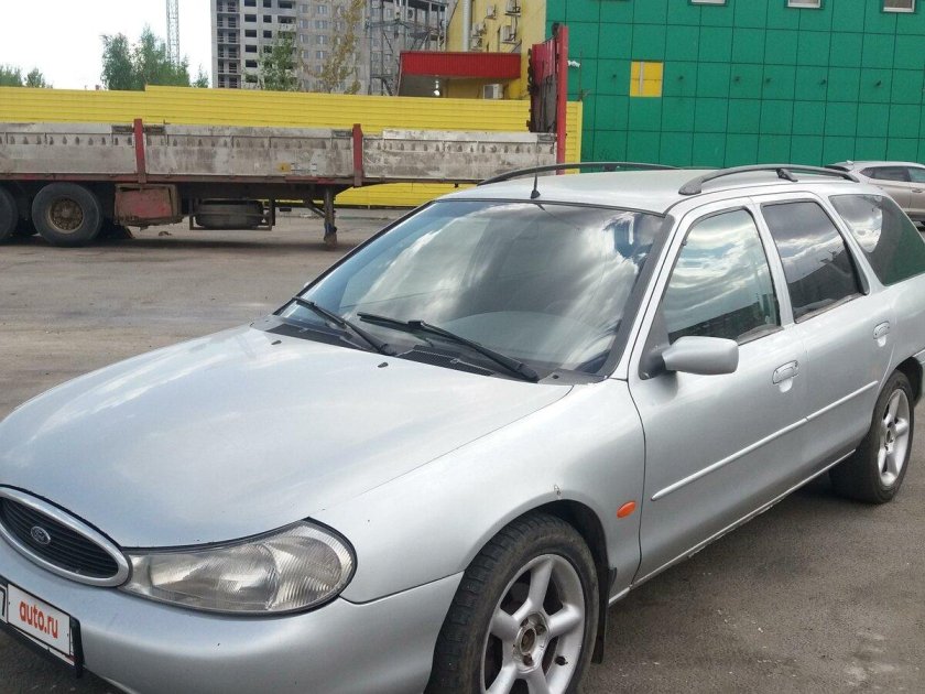 Ford Mondeo 2000 универсал
