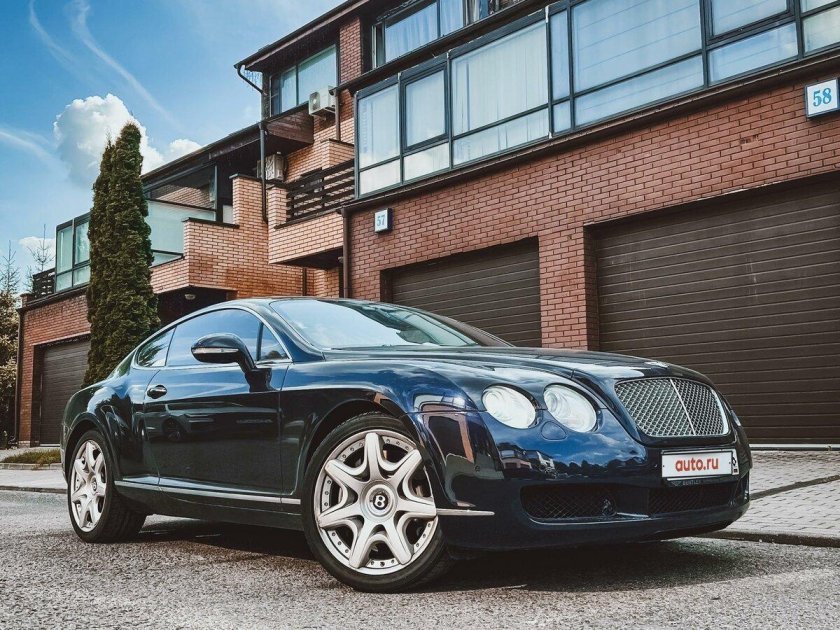 Машина bentley continental gt