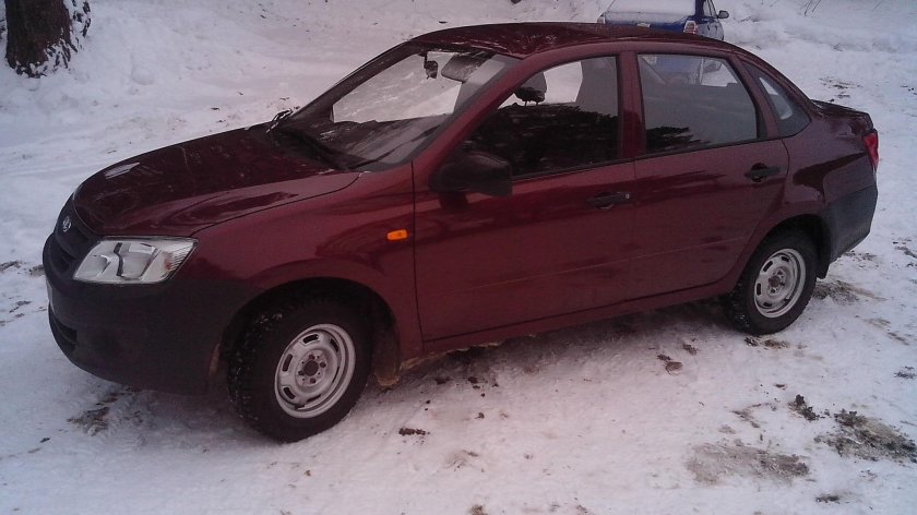 Лада Гранта 2013 красная