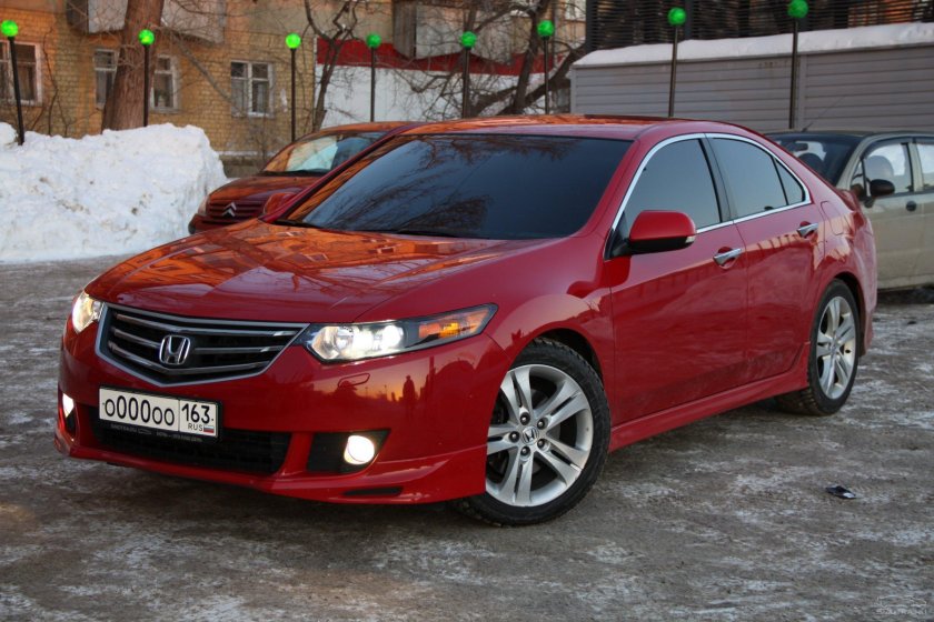 Красный перец цвет машины