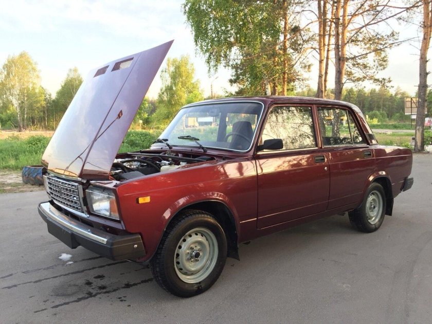ВАЗ 2107 красный перец 106