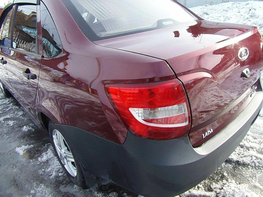 Лада гранта красная