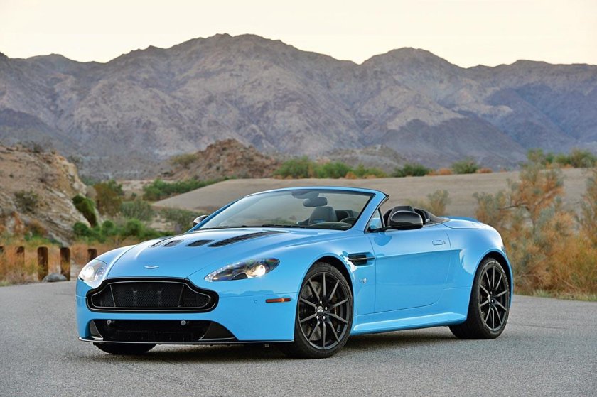 Aston Martin v12 Vantage s