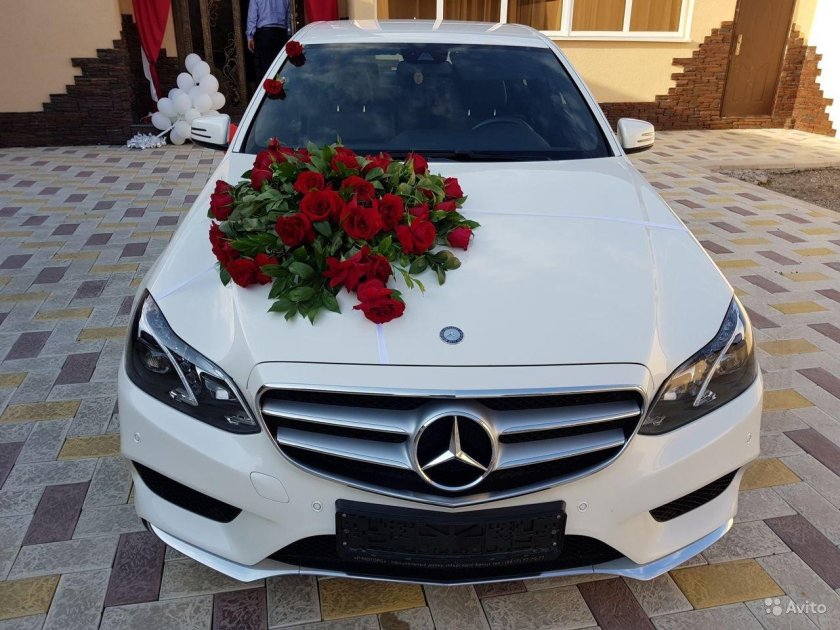 Мерседес е200 белый