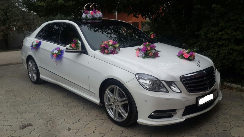 Белый свадебный Мерседес е320