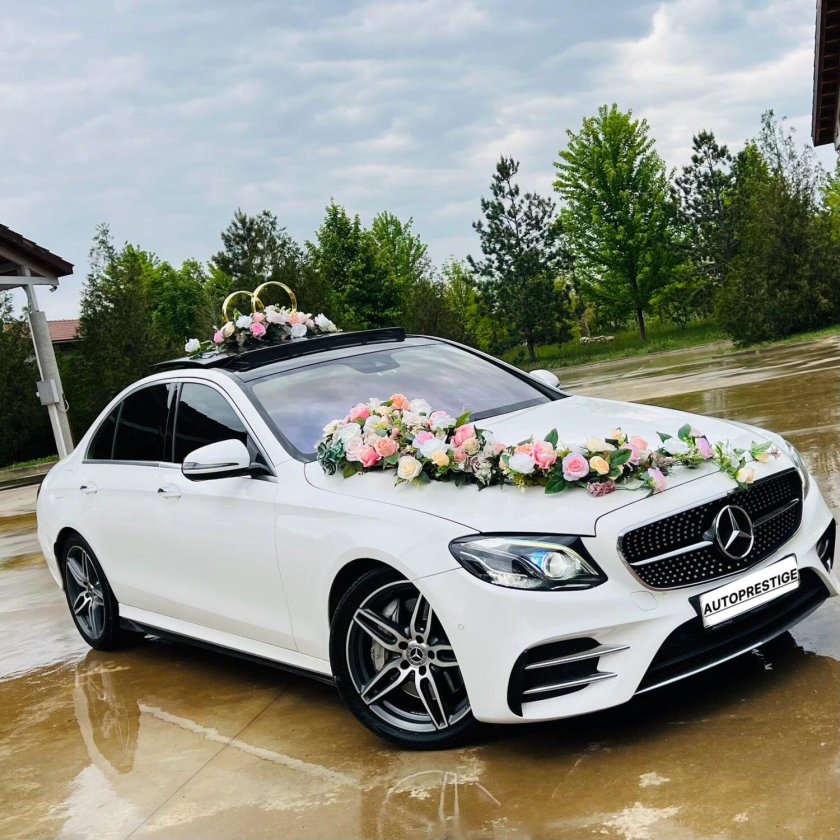 Мерседес е класс белый