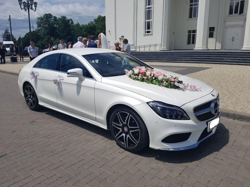 Белый Мерседес