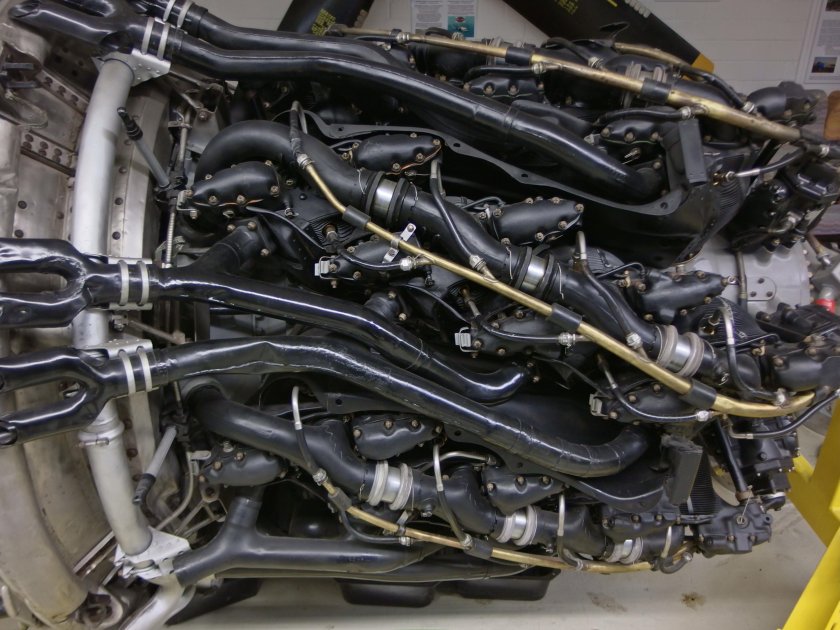 Pratt &amp; Whitney r-4360 Wasp Major