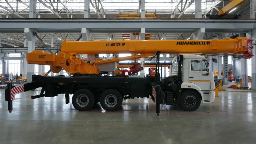 Автокран Ивановец КС-45717к-1р