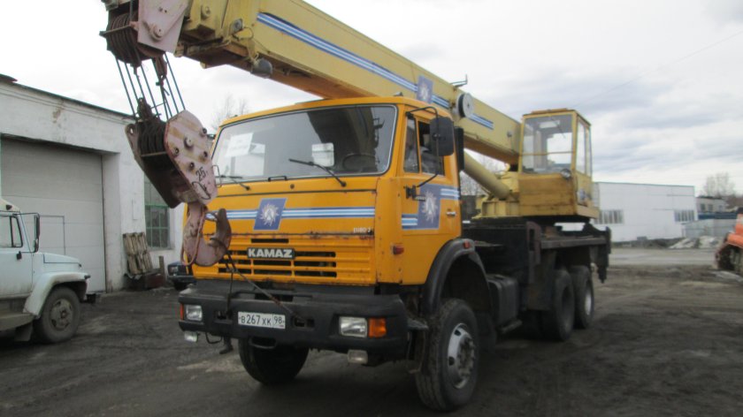 Экскаватор-планировщик КАМАЗ 53228-15 ЭО-43212
