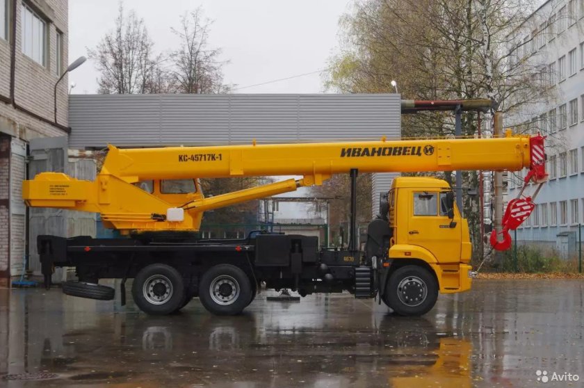 Автокран Ивановец КС-45717к-3