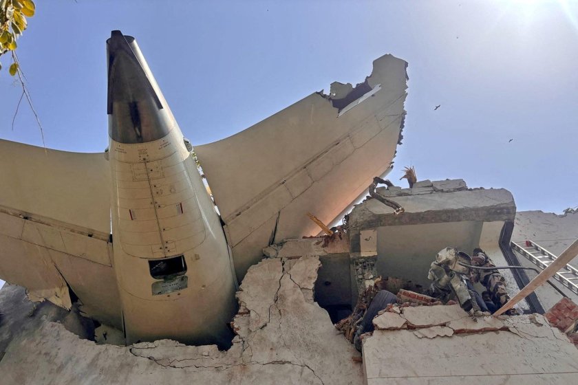 Крушение самолета в индии