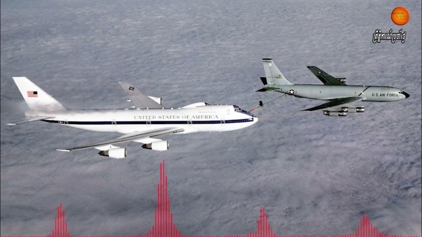 Самолет американский