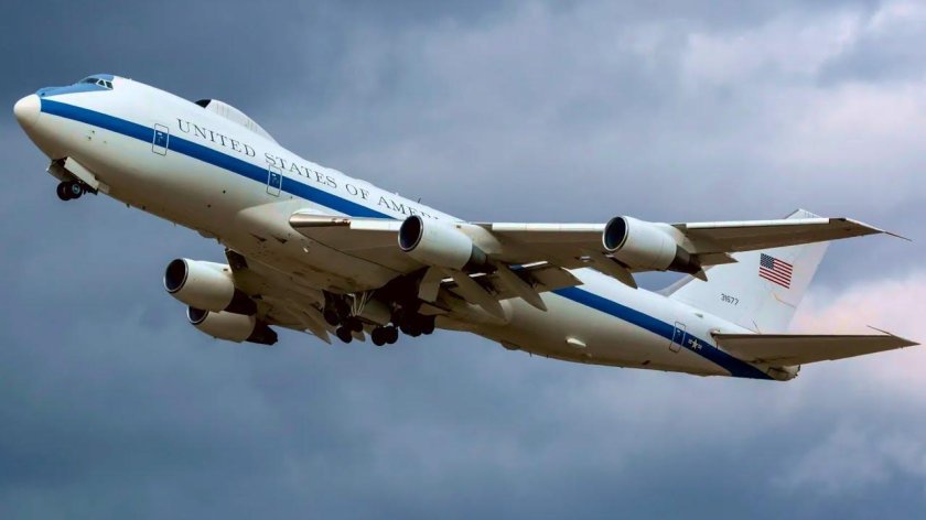 Boeing 747-e4b Nightwatch