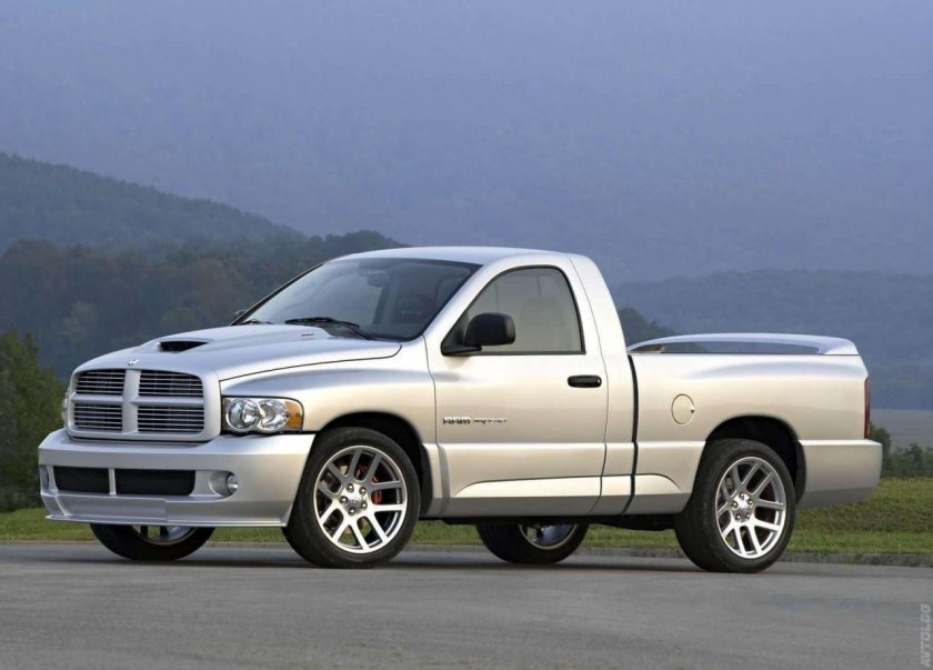 Dodge Ram 1500 srt-10