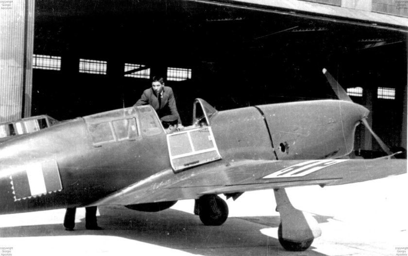 Самолет Sai 403