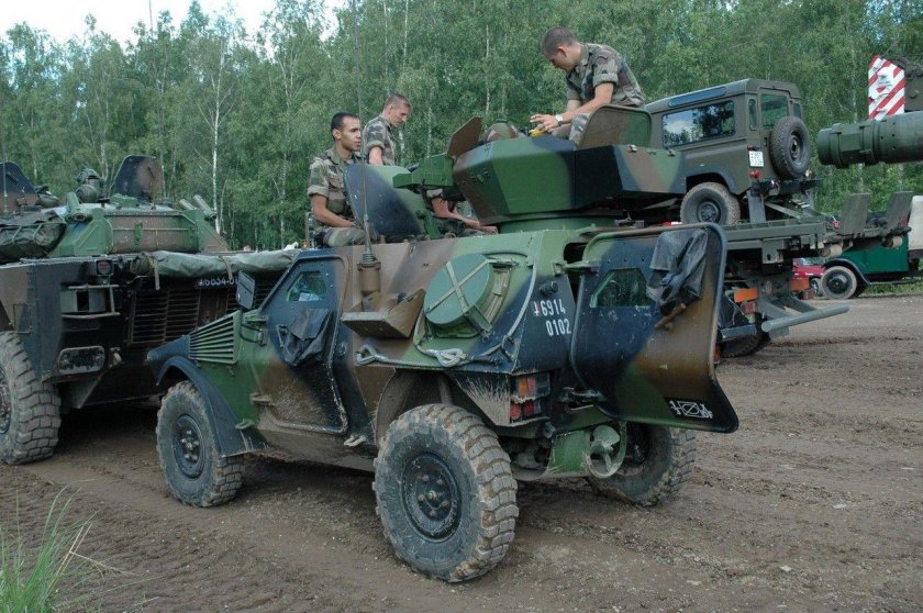 Бронемашина VBL