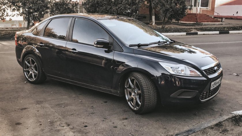 Форд фокус 2 седан на 17 дисках