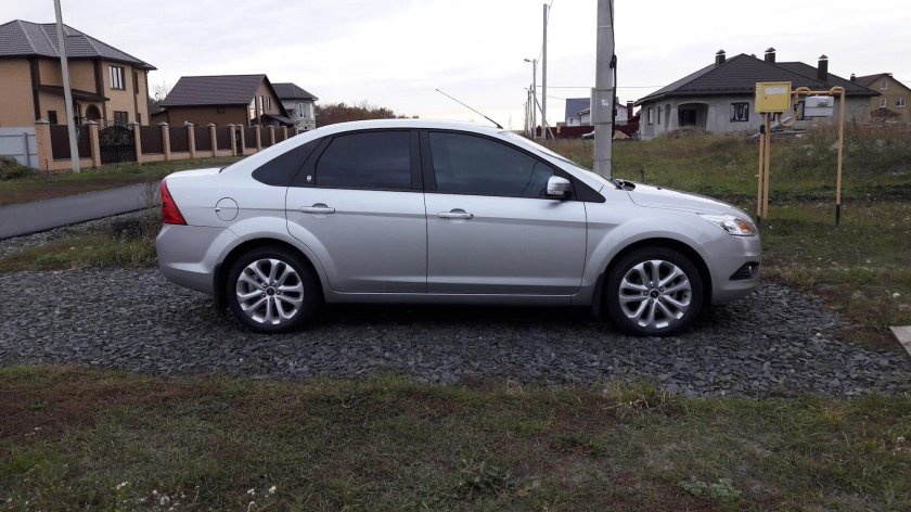 Ford Focus 2 седан r16