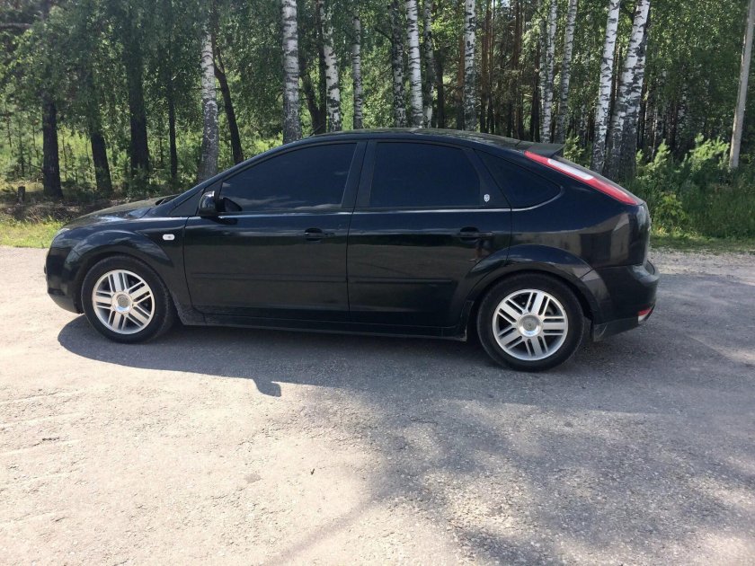 Форд фокус 2 хэтчбек черный