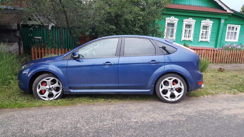 Ford Focus 2 хэтчбек r18