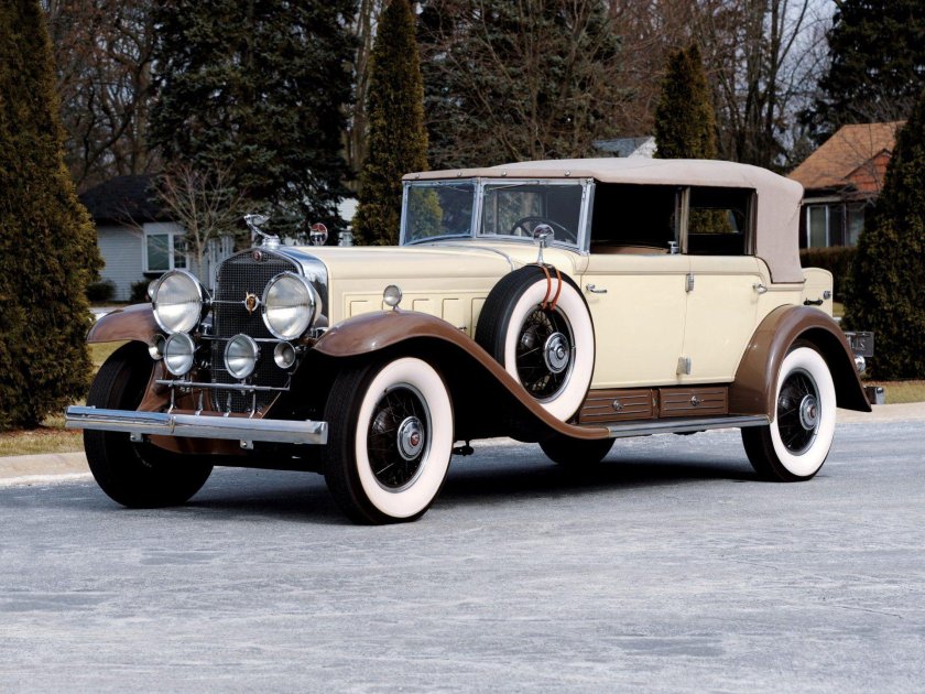 Cadillac v16 1930