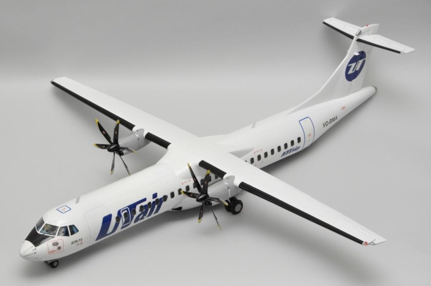 Модель самолета ATR 72-500 UTAIR