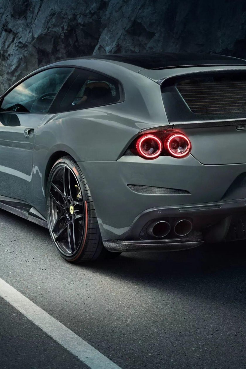 Феррари gtc4lusso